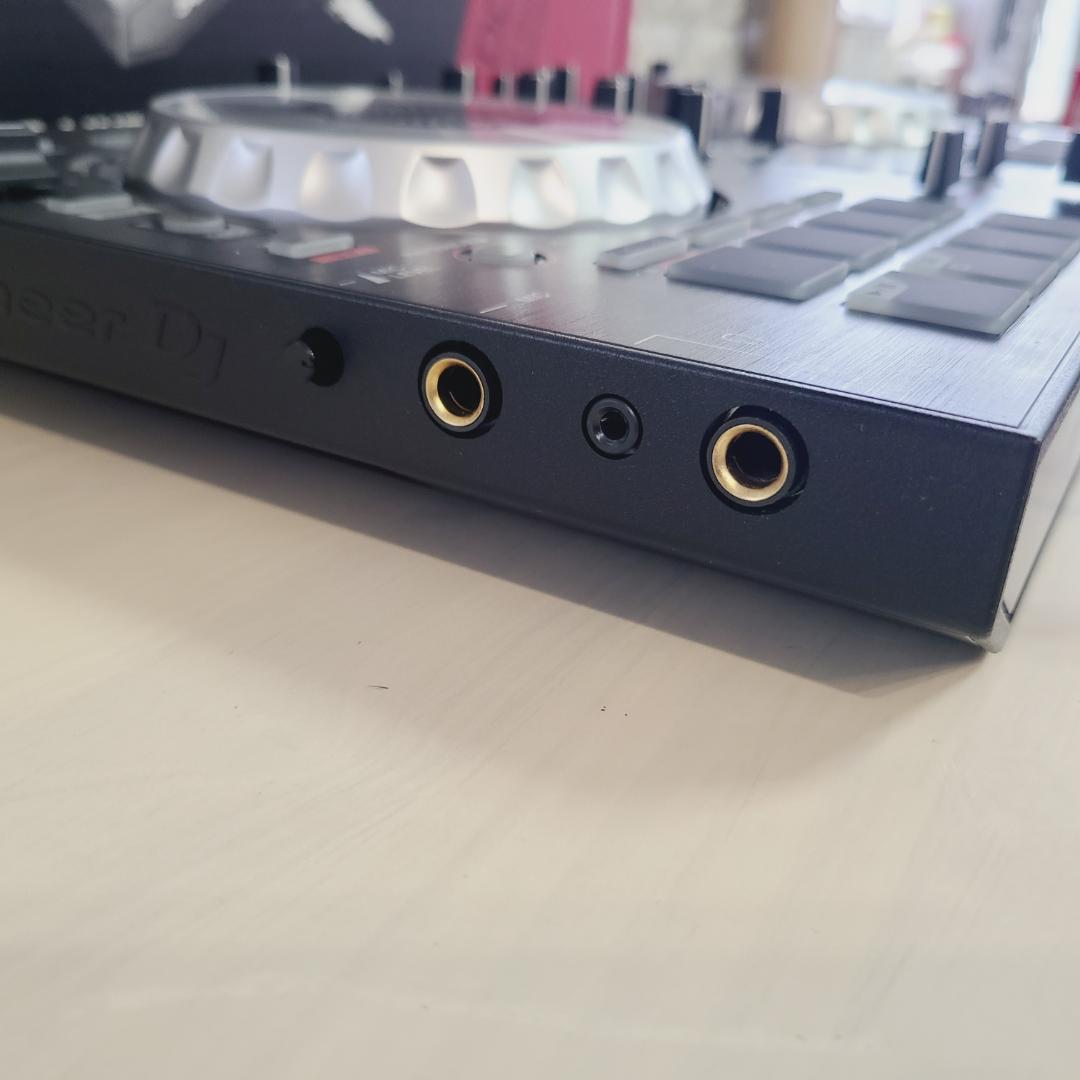 Pioneer DJ DDJ-SB2 DJコントローラー