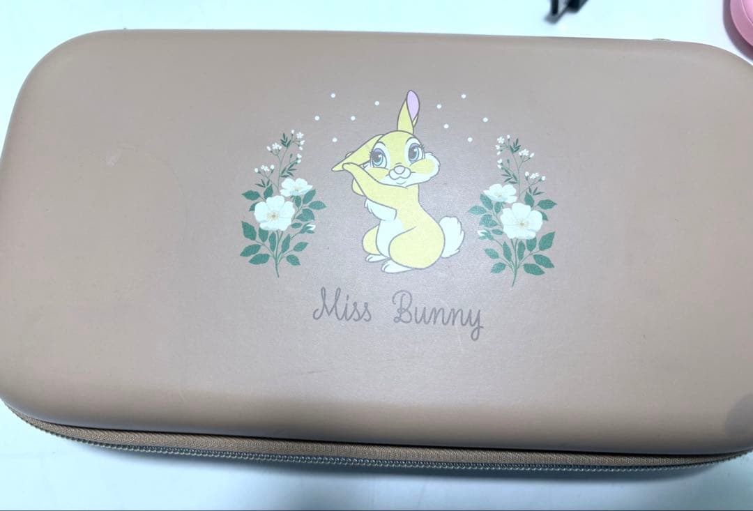 Nintendo Switch Lite ピンク 本体　ジョイコン３つ追加