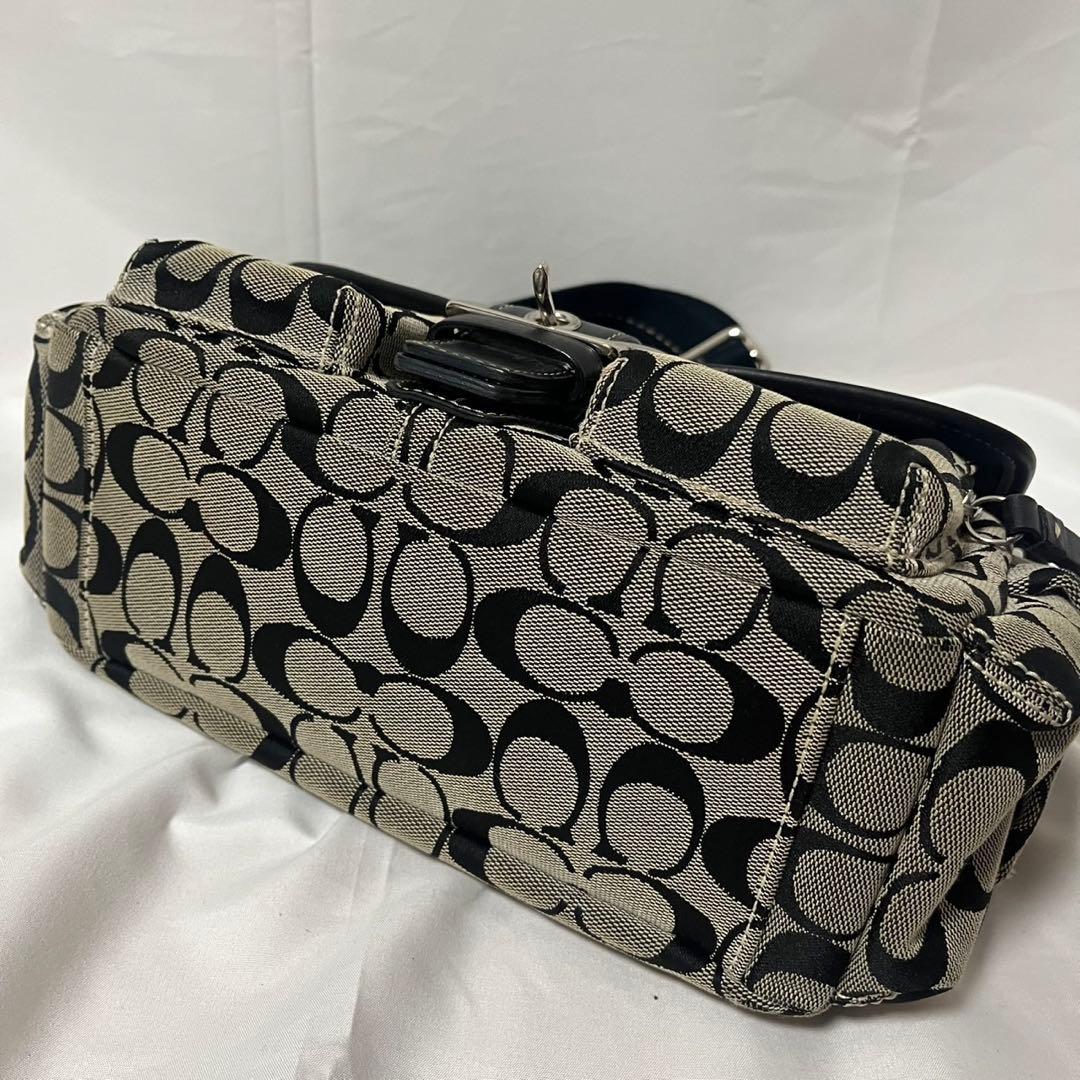 ✨極美品✨　coach ショルダーバッグ　バッグ　キャンバス　シグネチャー