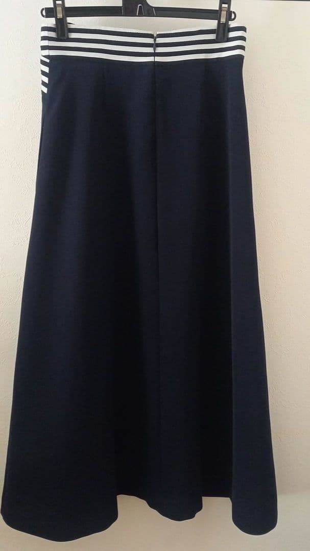ボーダーズアットバルコニーネイビー フレアスカート