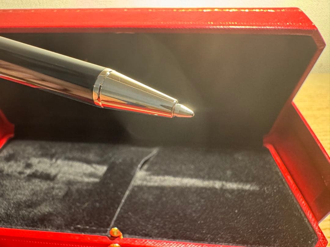 【新品未使用】Cartierボールペン サントス ドゥ カルティエ 専用ケース付