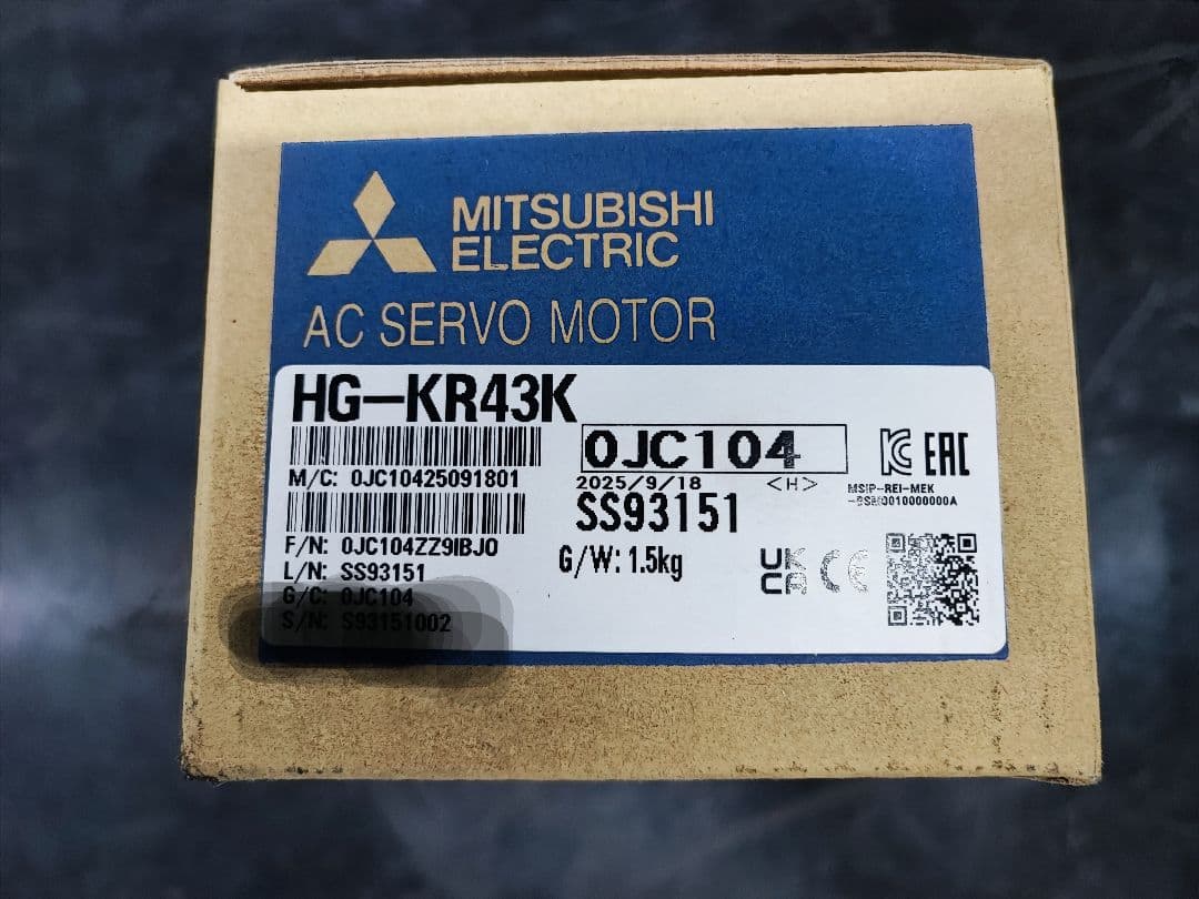 未使用品 三菱電機　ACサーボモーター　 HG-KR43k　1台