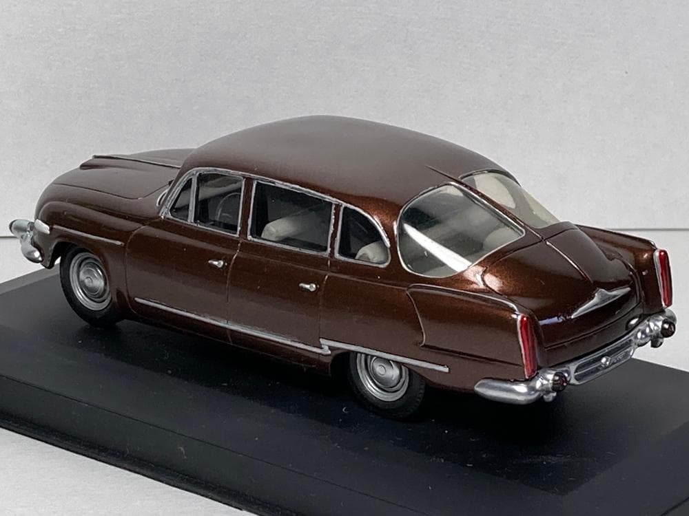 TATRA 1/43 タトラ T603