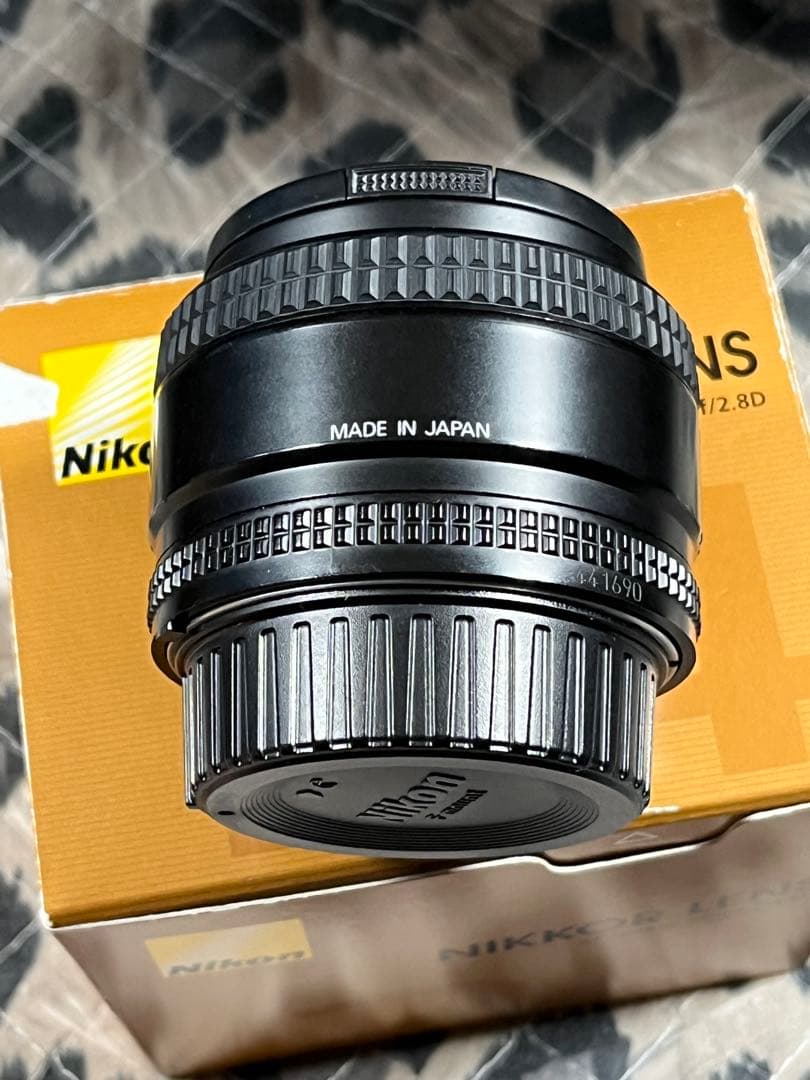 ニコンAF NIKKOR 24mm f2.8D