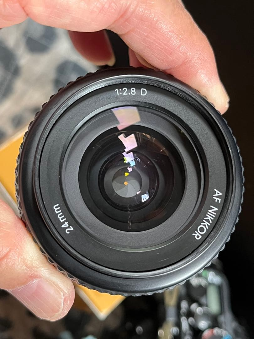 ニコンAF NIKKOR 24mm f2.8D
