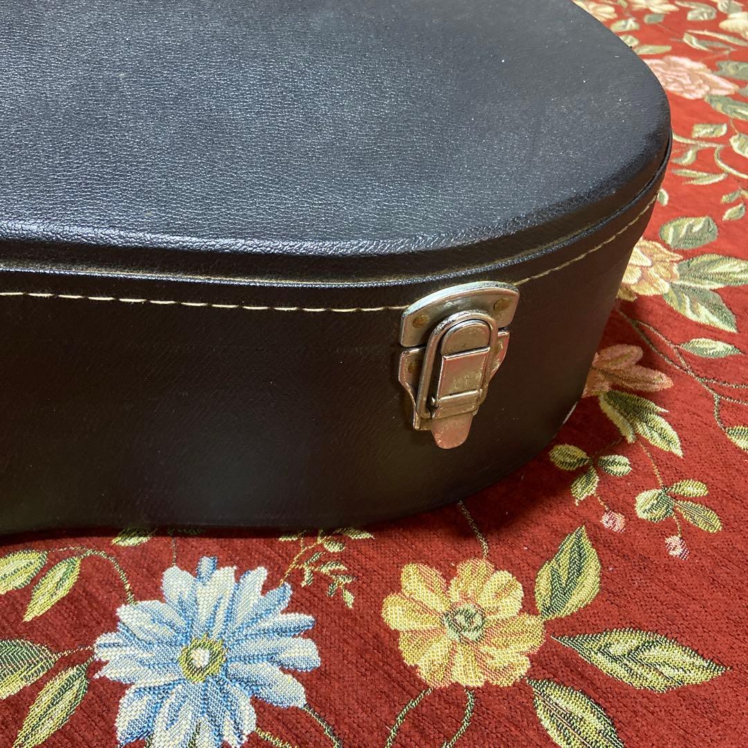 Sada yairiアコースティックギター