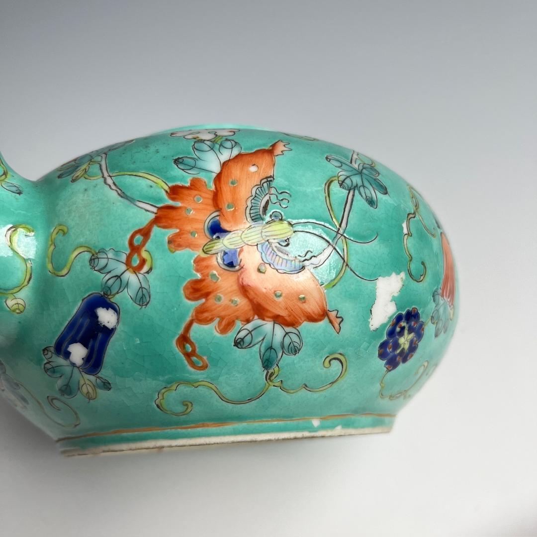 緑釉粉彩瓜果蝶紋水注 大清光緒年製 款 中国古玩 美術 唐物 A560