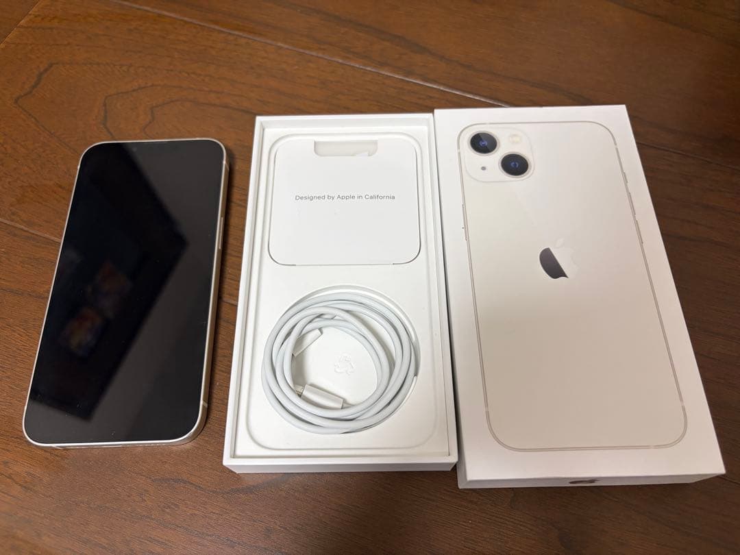 Apple iPhone 13 ホワイト 本体 充電ケーブル付き