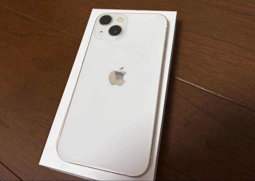 Apple iPhone 13 ホワイト 本体 充電ケーブル付き