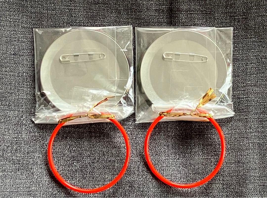 アイドリッシュセブン　アイナナ 7th ホログラム缶バッジ　百　千