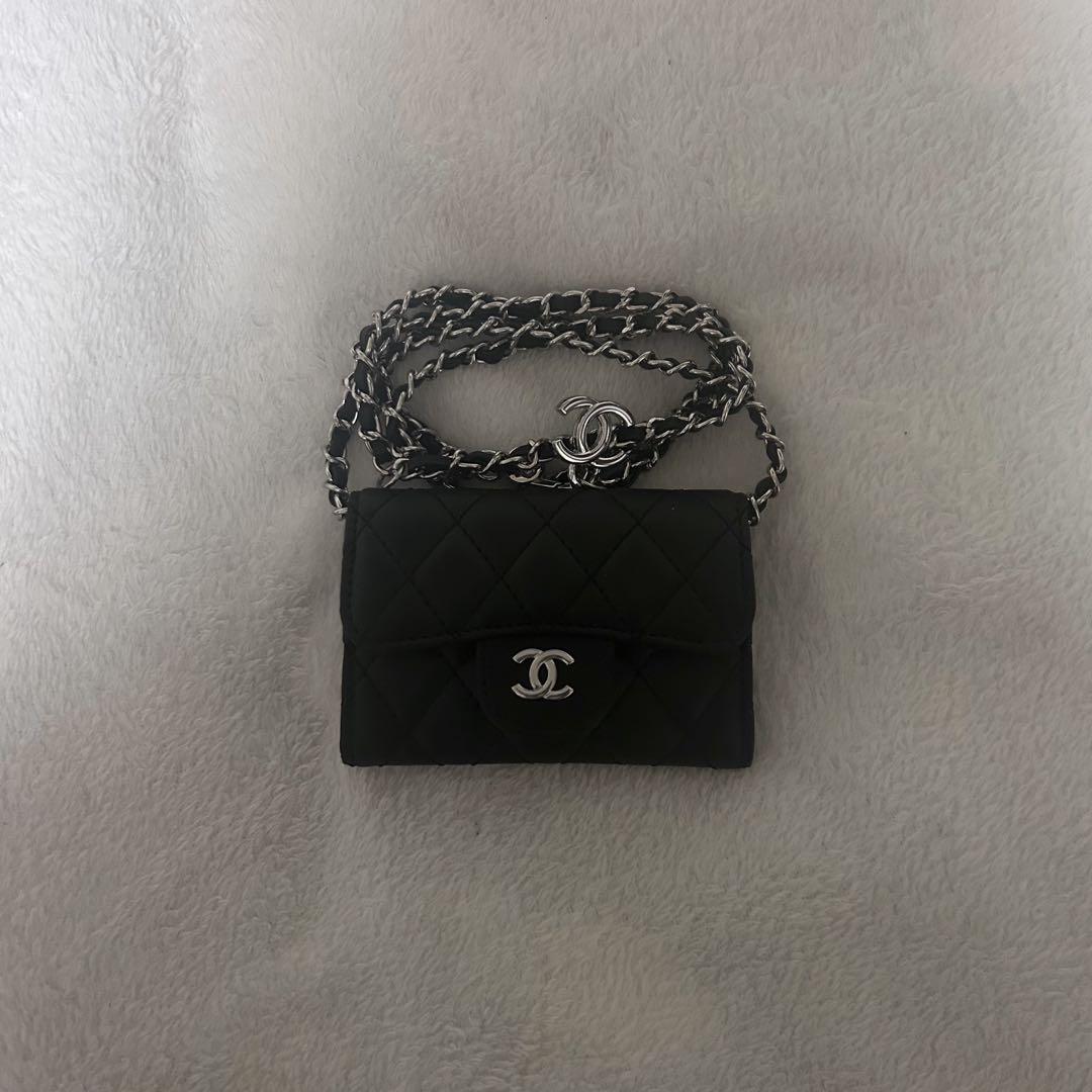 CHANEL キルティング 二つ折り財布