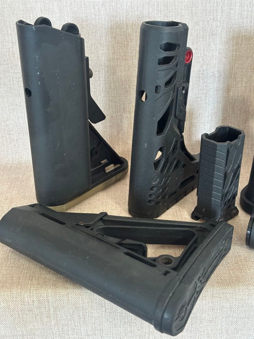 M4系エアソフトガン用 ストック6本 グリップ1本