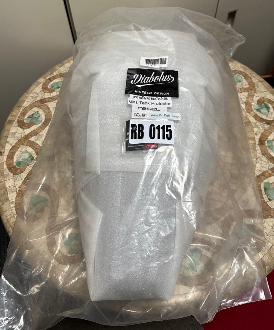 レブル　カスタムパーツ　タンクカバー