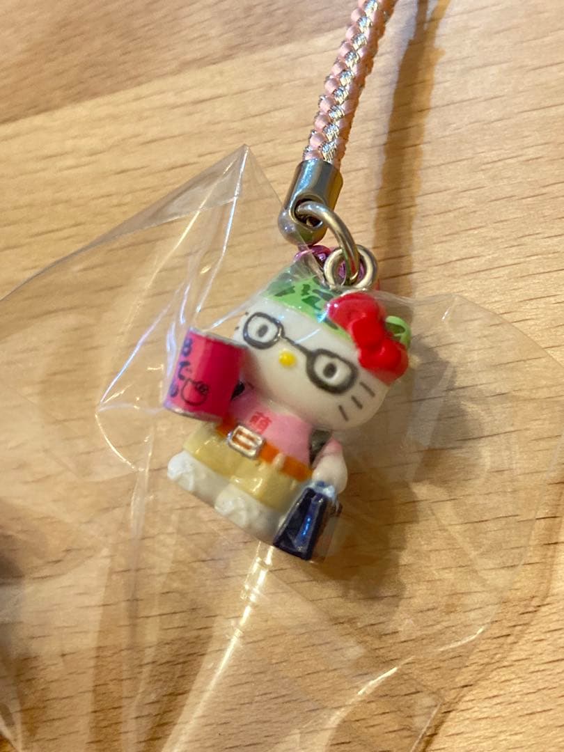 ご当地キティ　東京限定　秋葉原ヲタバージョン　根付け