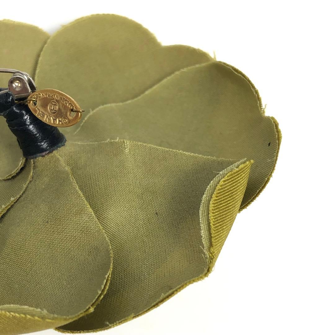 CHANEL シャネル カメリア ブローチ コサージュ カーキ系カラー コメあり