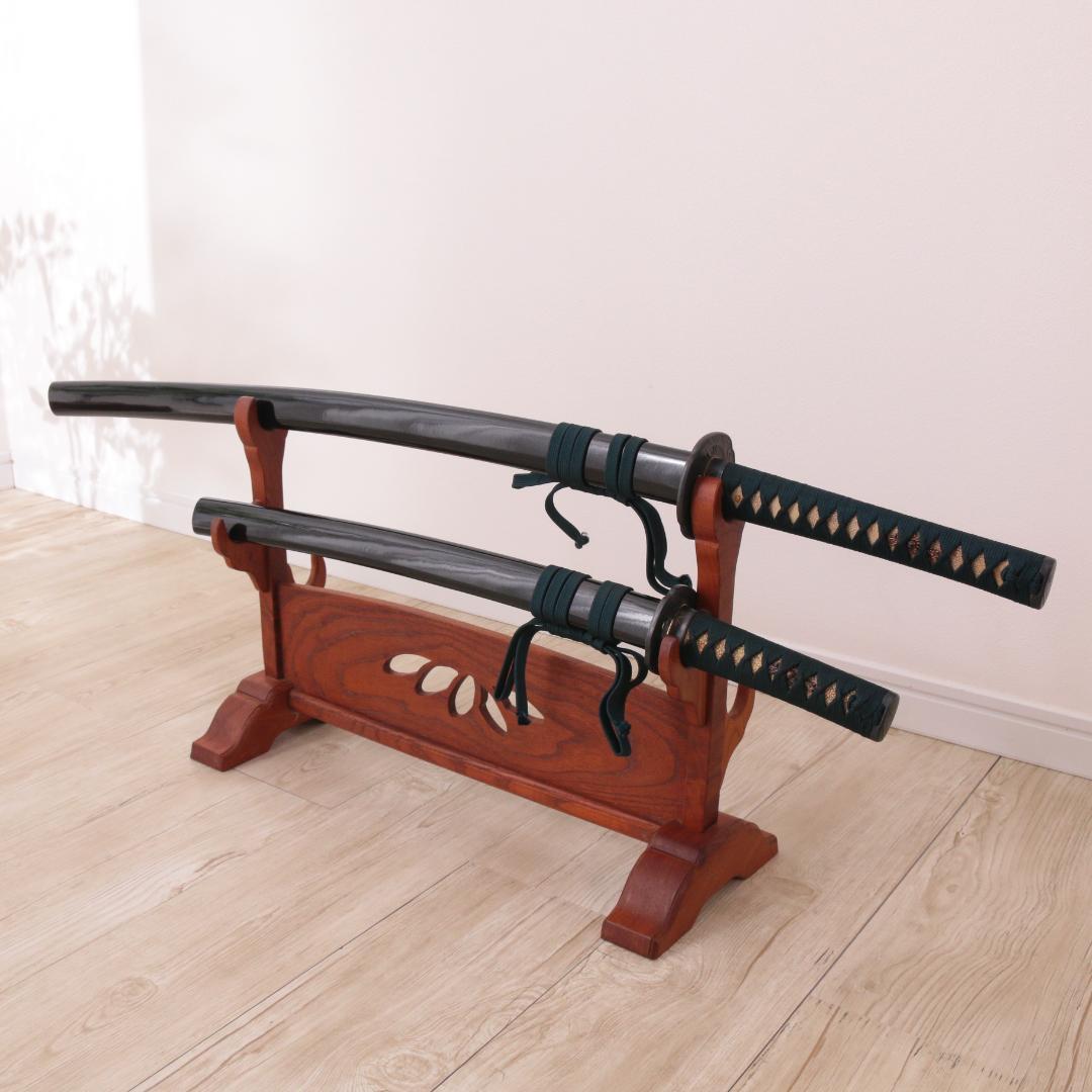 模造刀 日本刀 大小セット 黒柄 木製刀掛け(刀置き)・収納袋セット