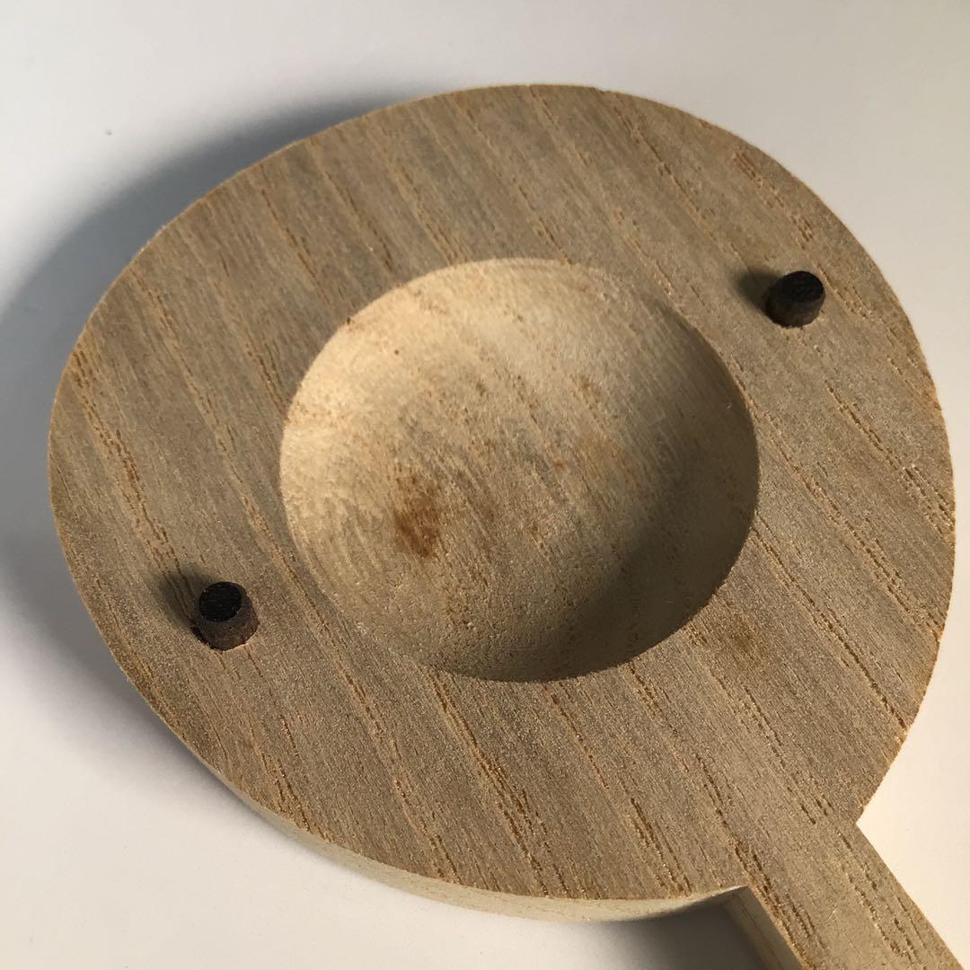 Ｍ３０９　香合　『蓑輪一幸作』『桐製』『鶺鴒蒔絵』『団扇香合』　共箱　茶道具