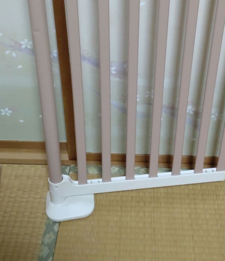 ねこ脱走防止ゲ―ト