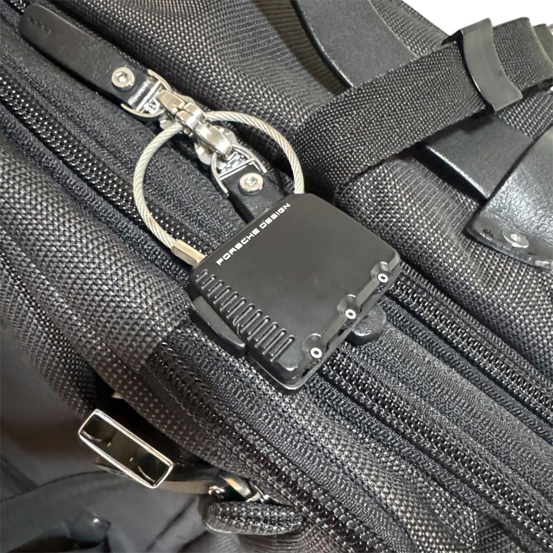 ポルシェ・デザイン Porsche Design ブラックキャリーケース