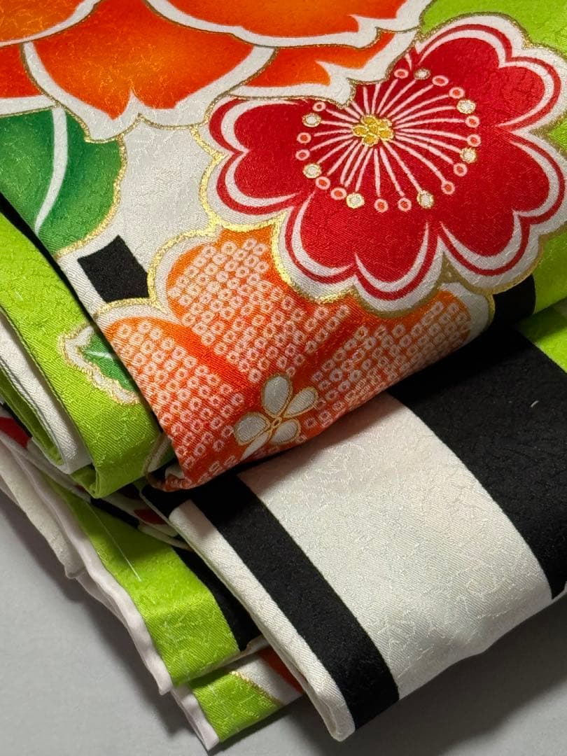 [極美品] 洗える　本振袖　白　緑　格子　成人式　結婚式　振袖　礼装　高身長