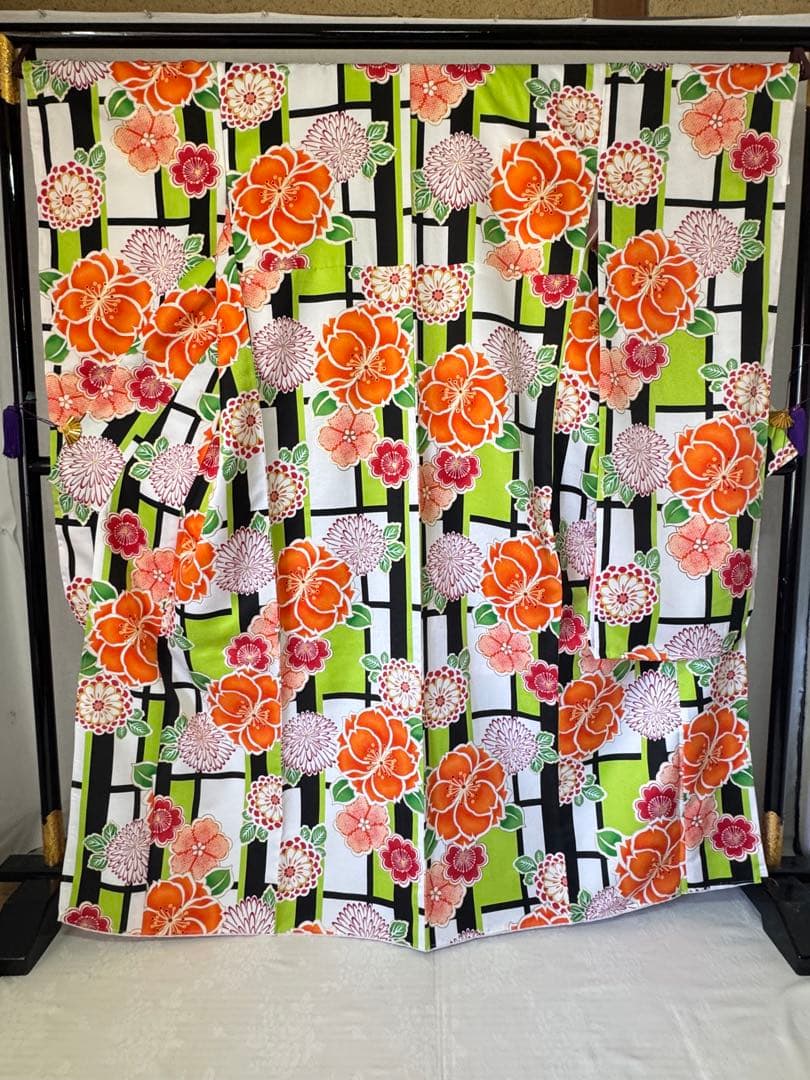 [極美品] 洗える　本振袖　白　緑　格子　成人式　結婚式　振袖　礼装　高身長