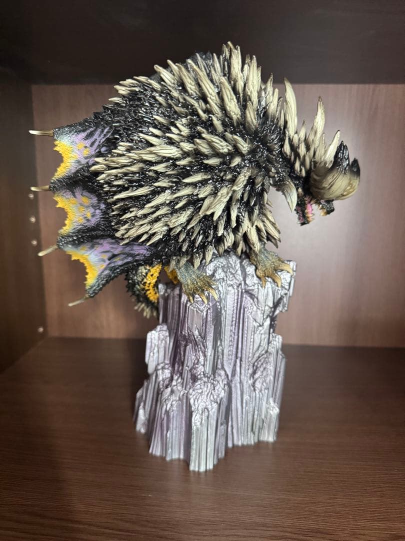 モンスターハンター　クリエイターズモデル　滅尽龍 ネルギガンテ　フィギュア