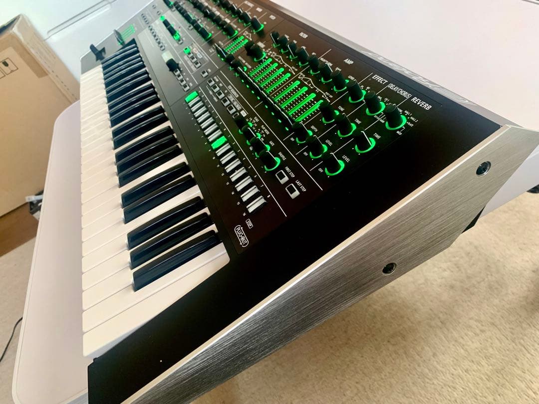 Roland SYSTEM-8 ｜海外製アルミサイドパネル付｜プラグアウト