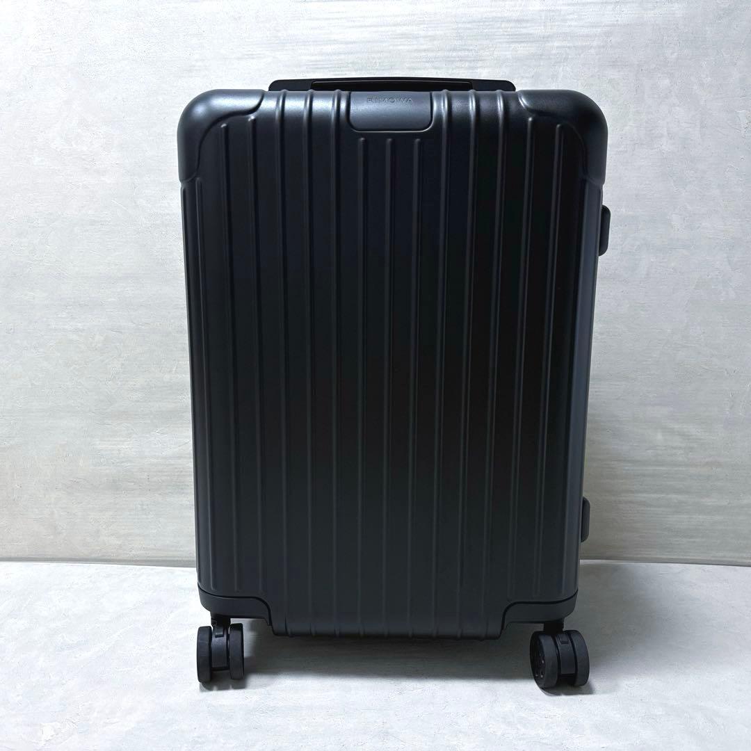 美品 RIMOWAリモワ ESSENTIAL CABIN S マットブラック