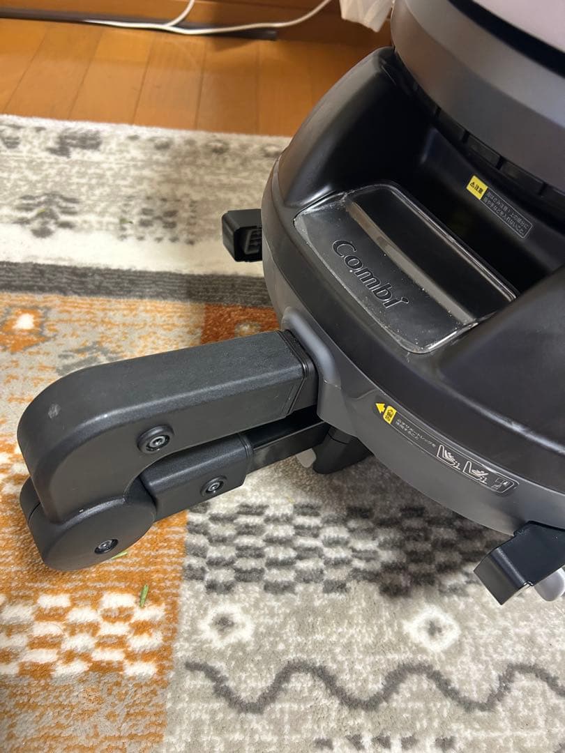 美品　コンビ　クルムーヴスマート　ISOFIX エッグショックJL-540グレー