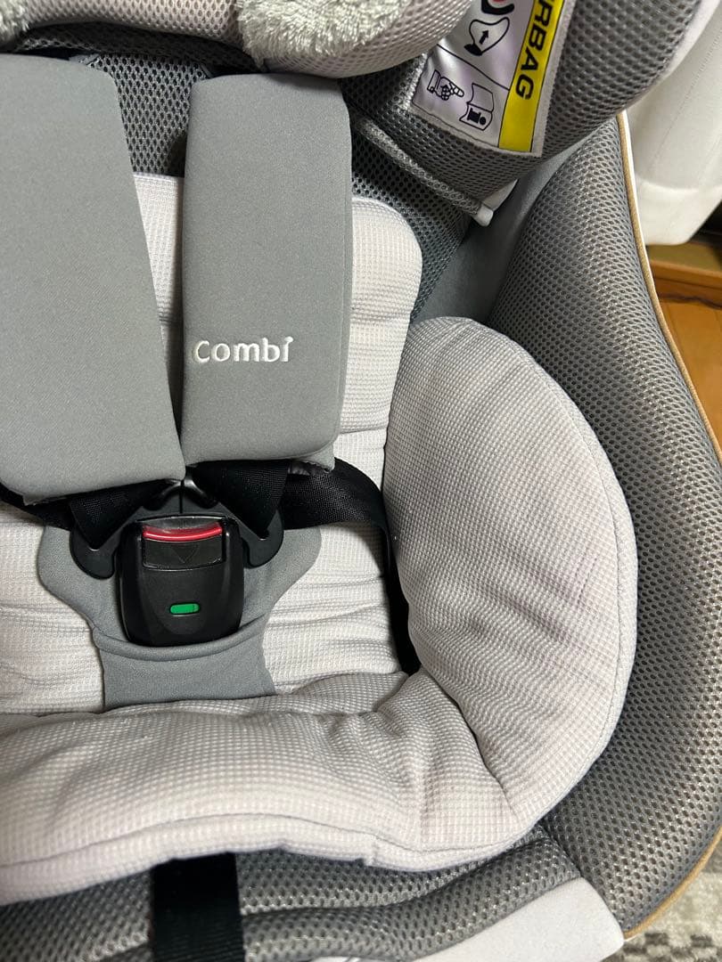 美品　コンビ　クルムーヴスマート　ISOFIX エッグショックJL-540グレー