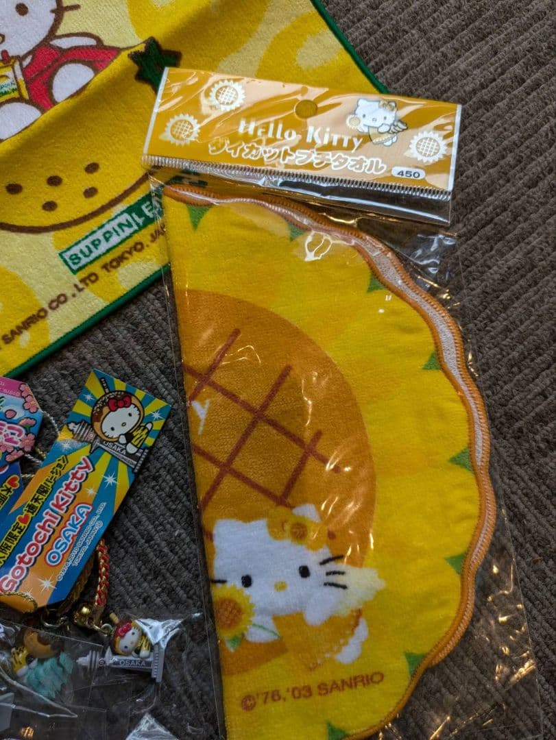 ご当地ラップ 根付け ご当地ハンカチ レア 地域限定 ハローキティ 当時物