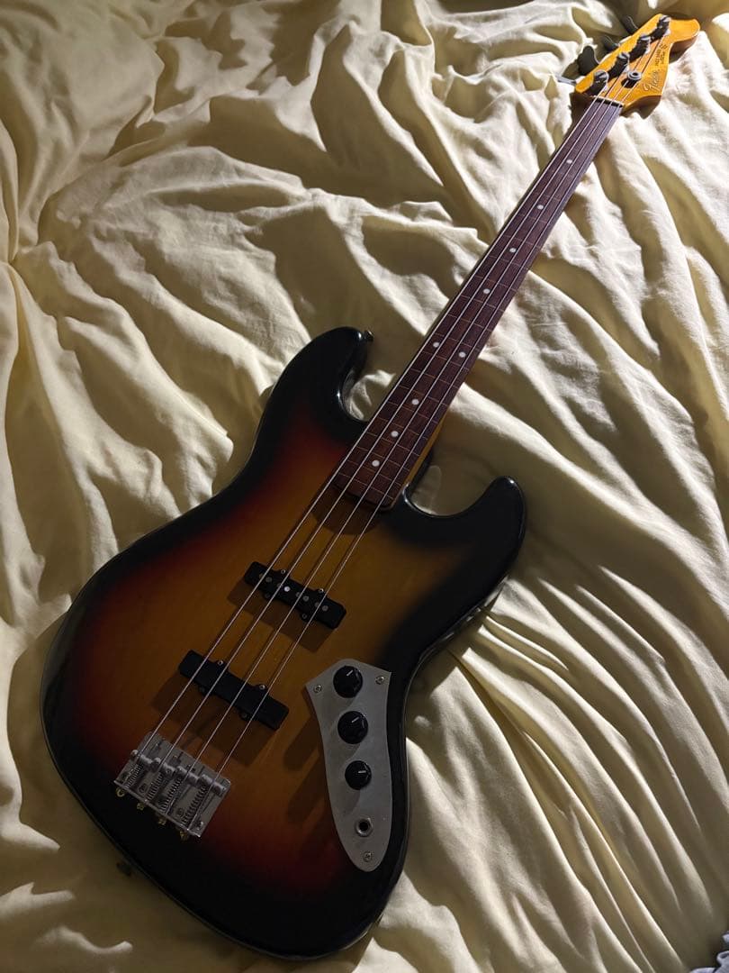 ベース FenderJapan JB62-77FL 3TS Jaco Pastorius