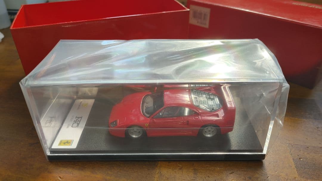 美品MAKE UP FerrariF40.1988 赤　1/43