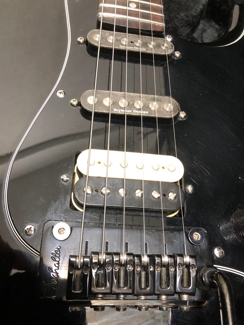 メ*ン様 Valleyarts M series SSH ストラトキャスター