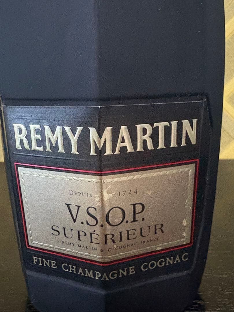 REMY MARTIN VSOP SUPERIEUR 750ml 40％箱入り