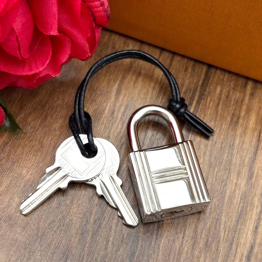 ⛄極美品⛄エルメス カデナ パドロック南京錠 鍵 no.102 シルバー#582