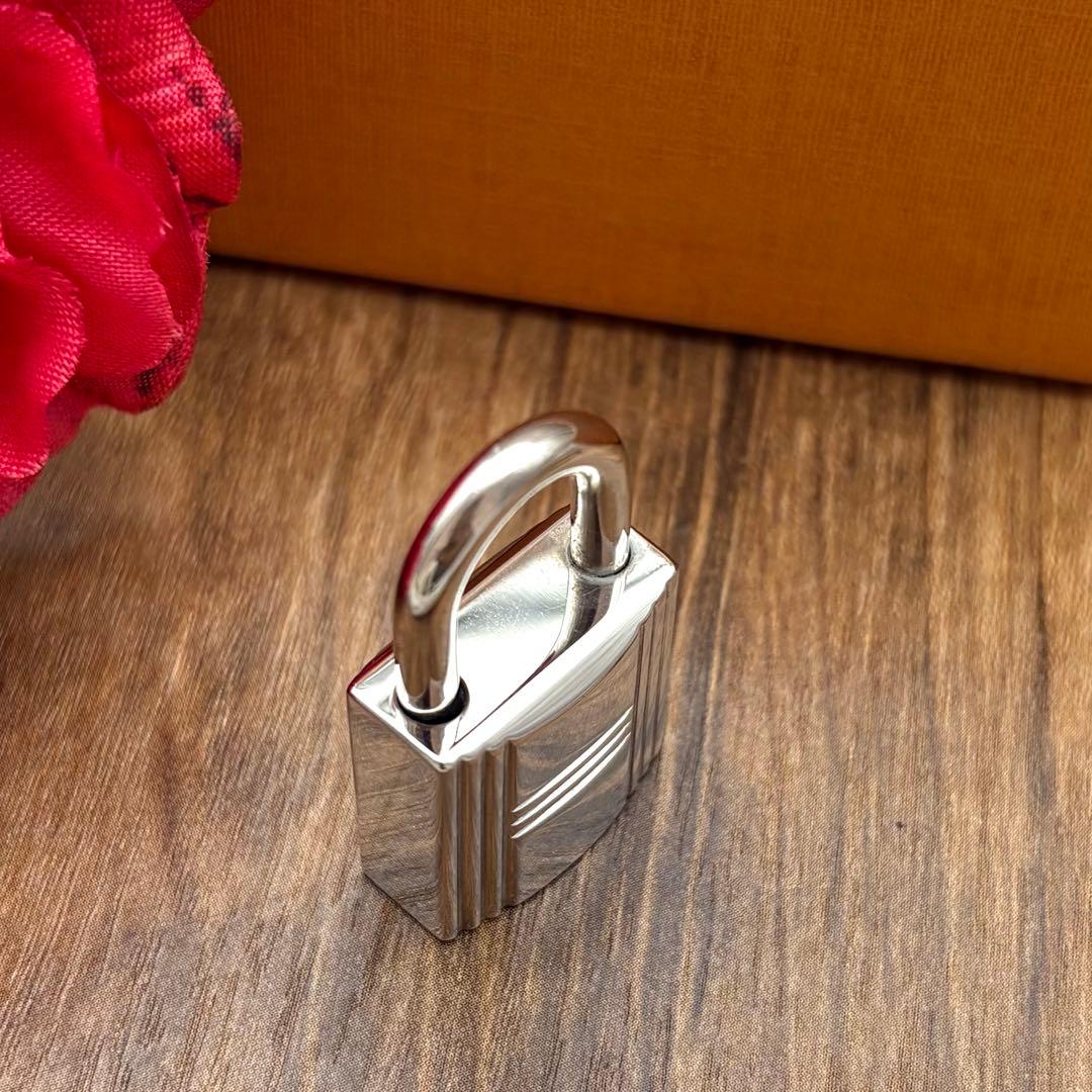 ⛄極美品⛄エルメス カデナ パドロック南京錠 鍵 no.102 シルバー#582