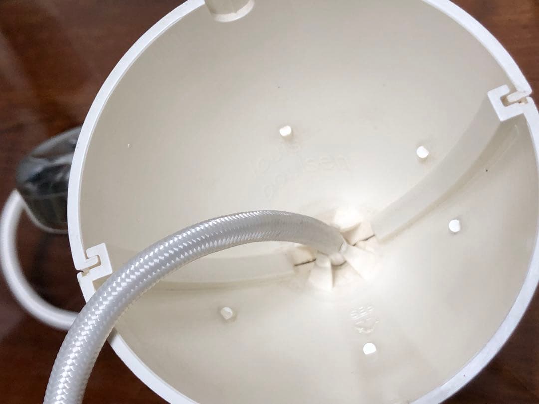 ルイスポールセン Louis Poulsen トルボーペンダントライト ホワイト