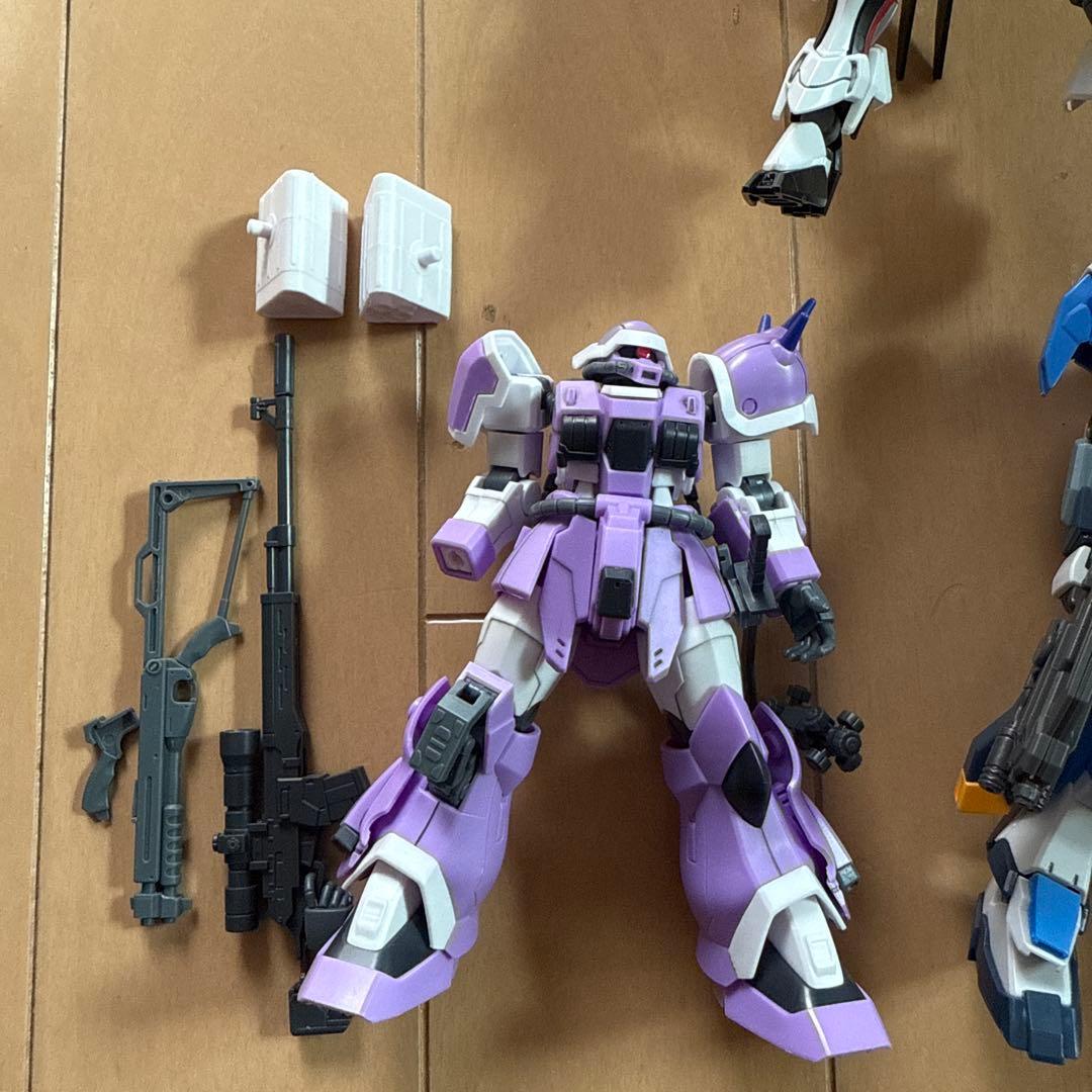 ガンプラ　素組み完成品