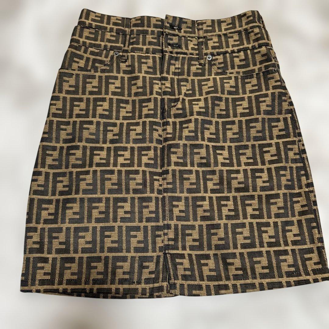 スカート FENDI
