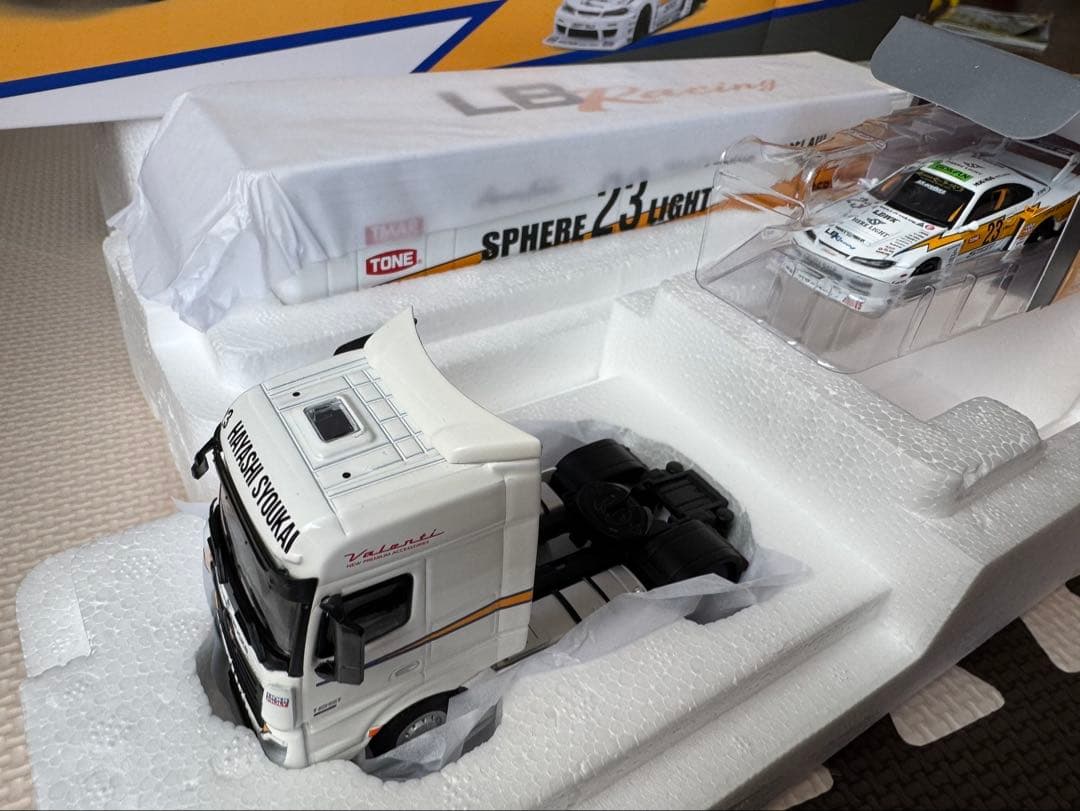 ミニカー MINI GT LB Racing Transporter Set