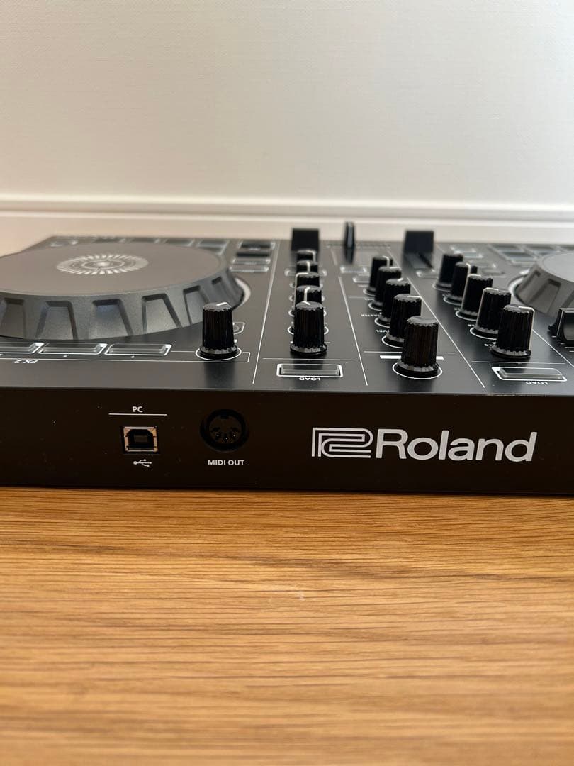 Roland DJ-202 【SeratoDJLite対応DJコントローラー】