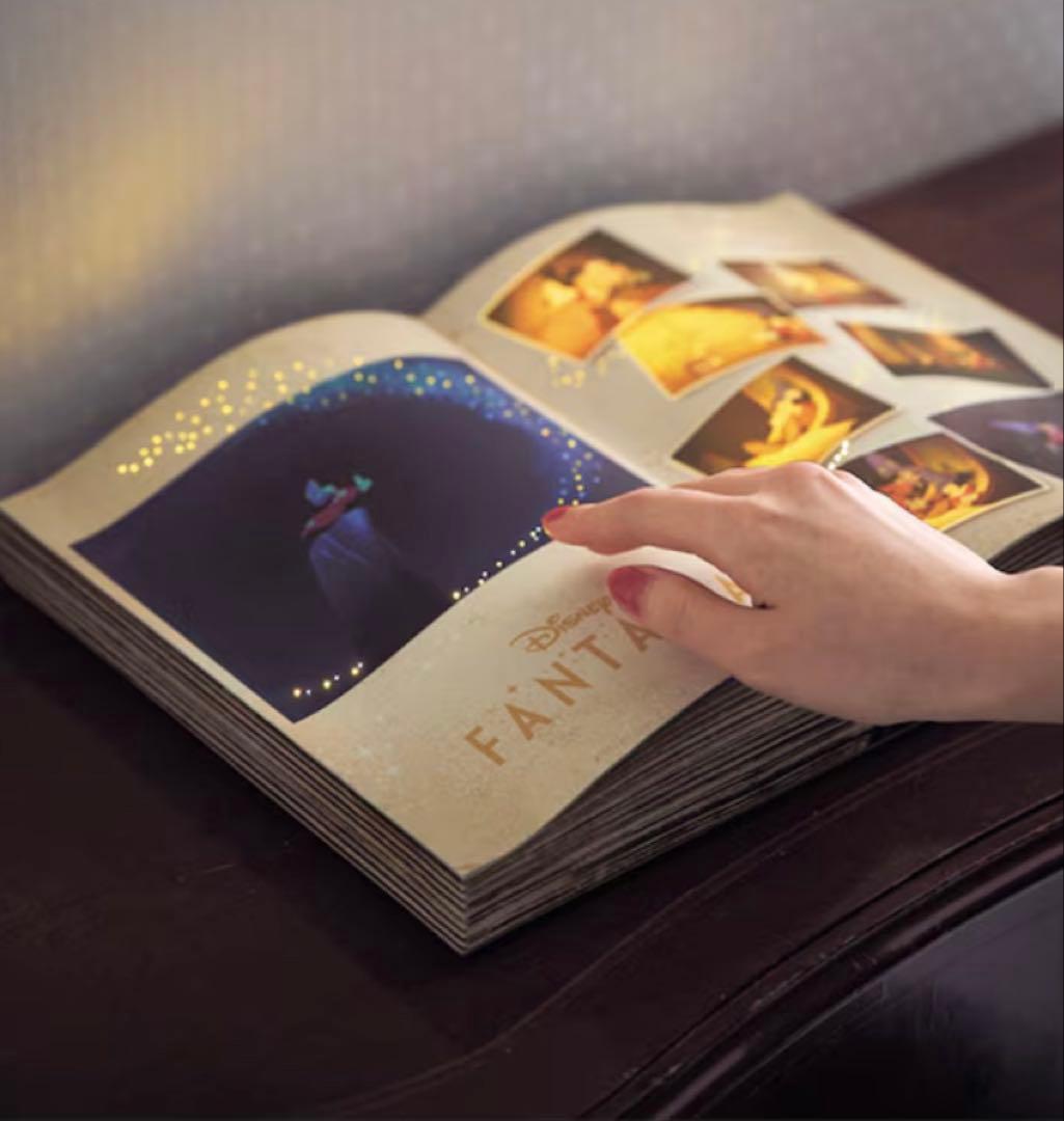 ディズニー音楽付きLEDブック型ライトファンタジア