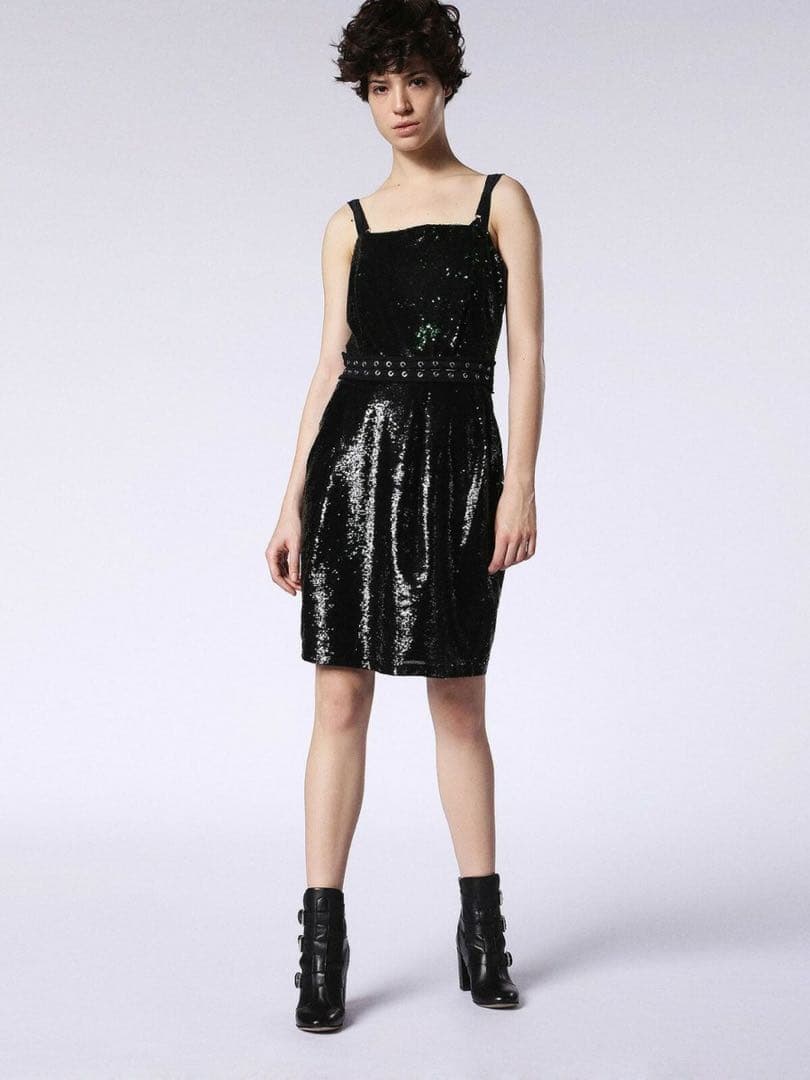 お値下げ中【新品未使用タグ付き】DIESEL総スパンコール ドレス／ワンピース