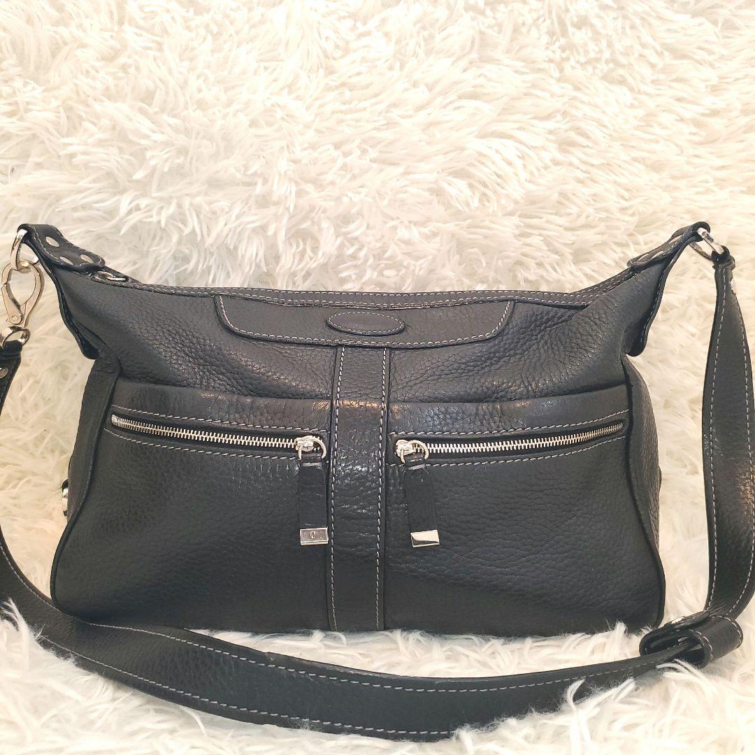 ⭐べるふぉん⭐TOD'S ハーフムーン ショルダーバッグ シボ革 ブラック