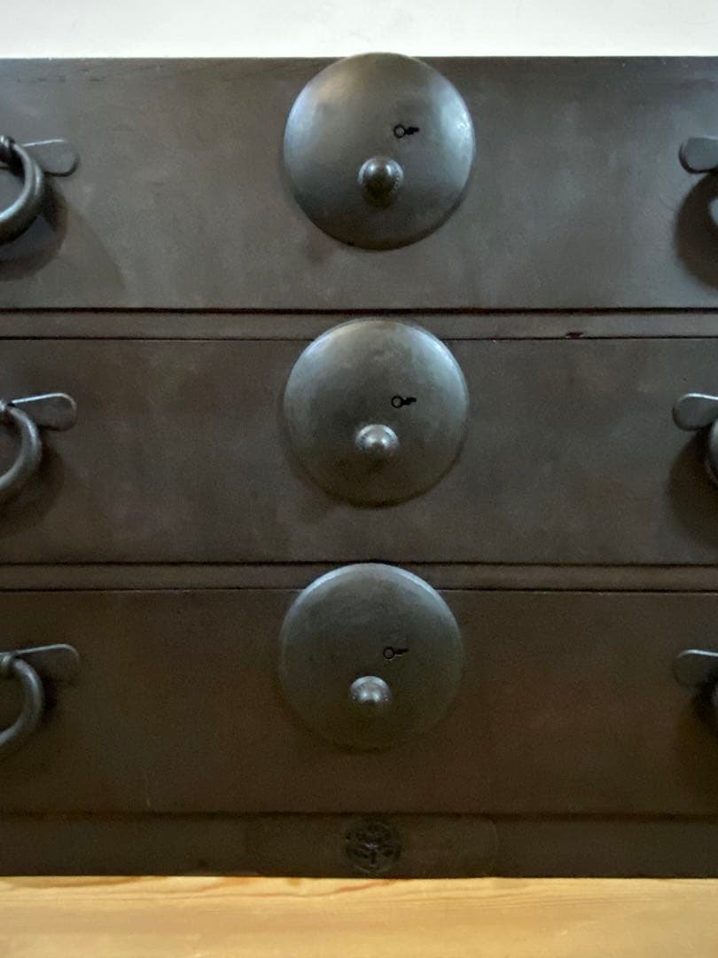 欅の玉杢が美しい骨董箪笥　アンティークチェスト