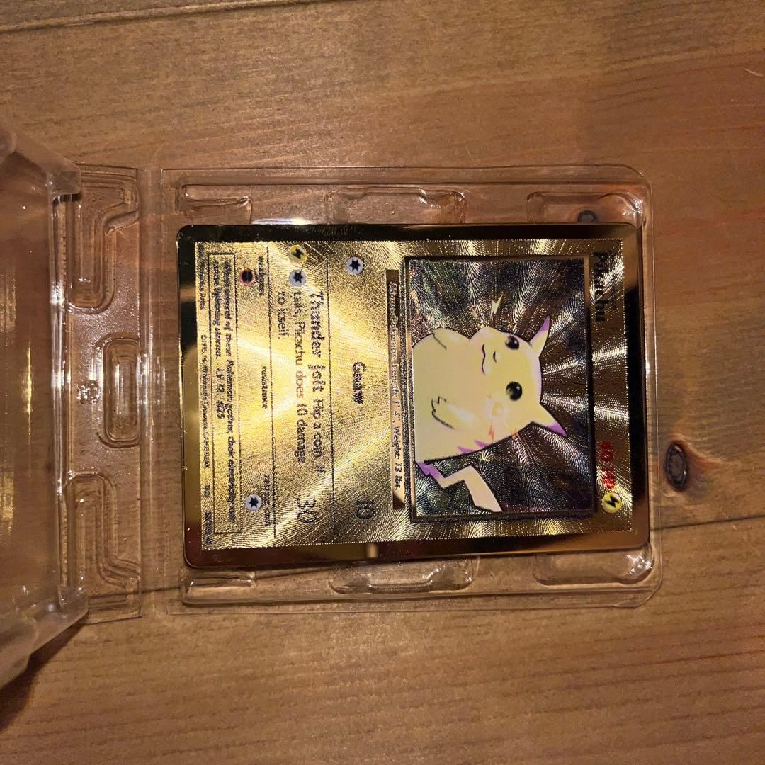 ピカチュウ　25th メタル　カード　海外版　プロモ