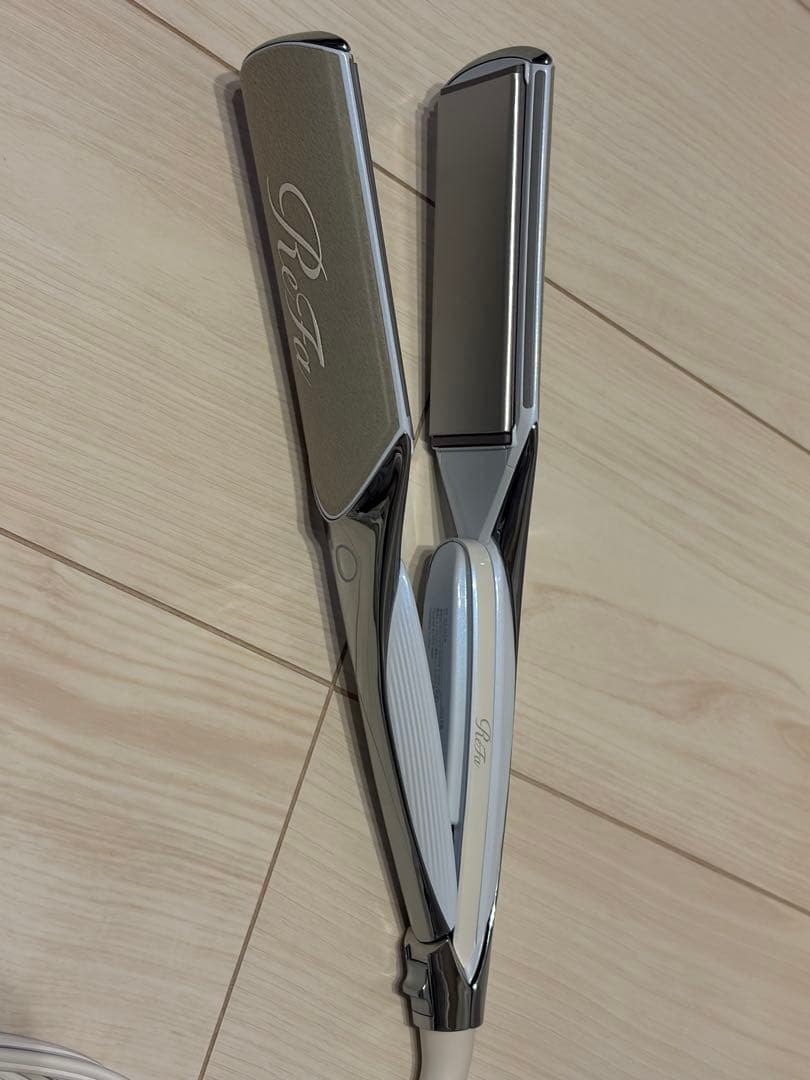 RiFa ★リファ パワーストレートヘアアイロンプロ （保証書あり）