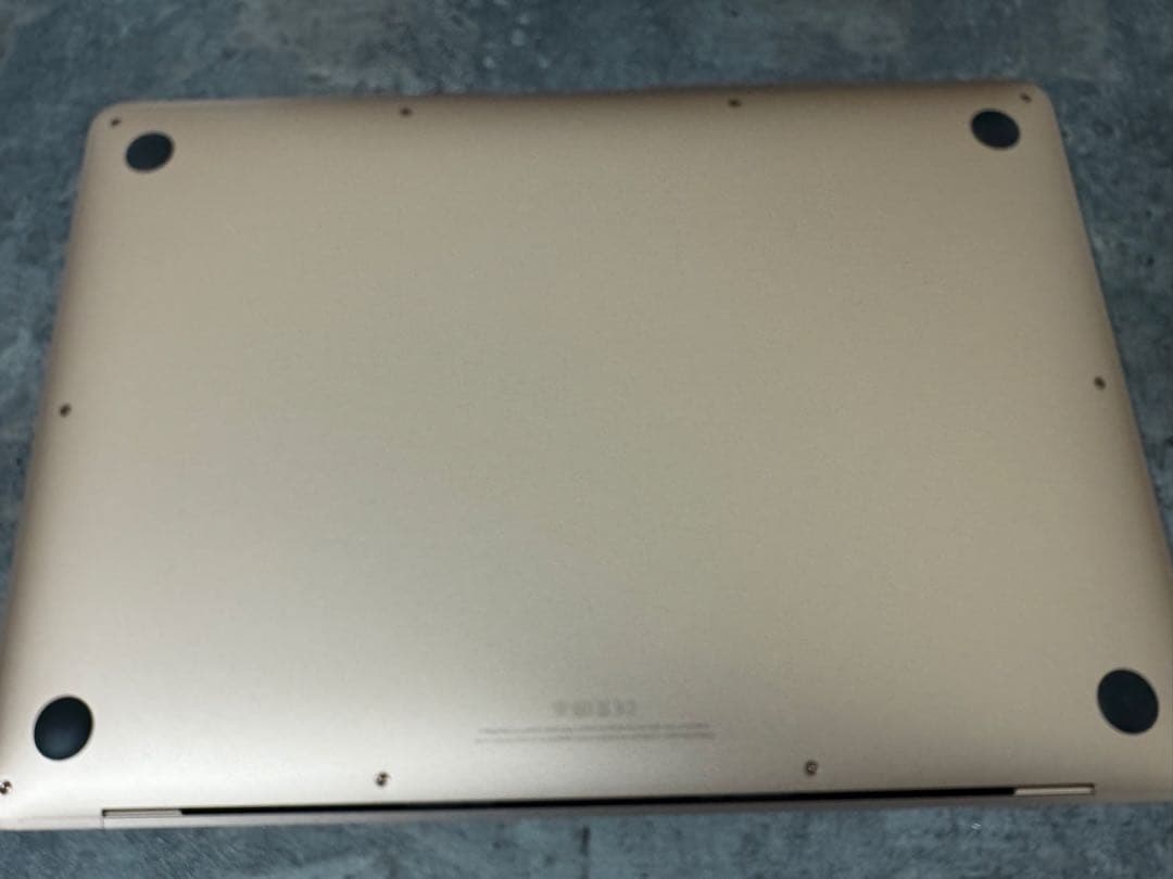 2020年製　M1 Apple MacBook Airゴールド 256GB