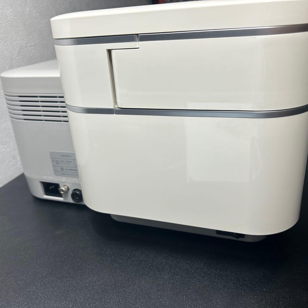 サキナ スチーム美顔器 ホワイト コンパクト